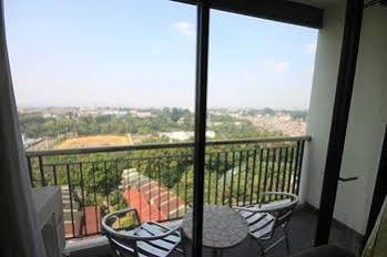 Hotel Beverly Hills Dago Bandung